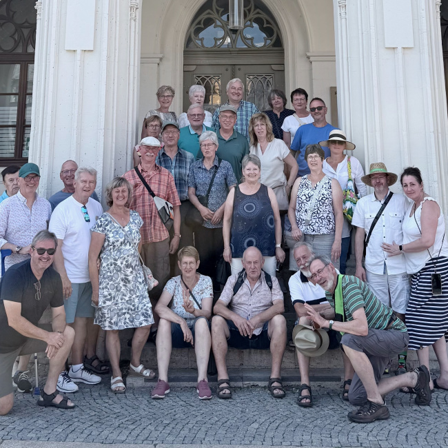 Gruppenbild mit den Gastgebern in Tröbsdorf