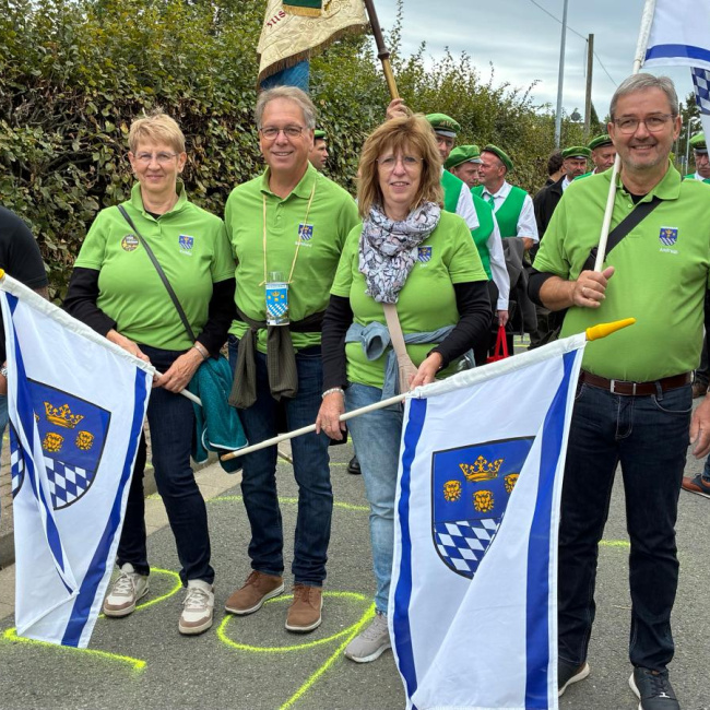 Die Oberdiebacher Delegation beim Festumzug